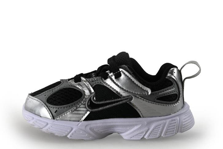 Nike Sneakers Meisjes in maat 25 Grijs, Kinderen en Baby's, Kinderkleding | Schoenen en Sokken, Jongen of Meisje, Zo goed als nieuw