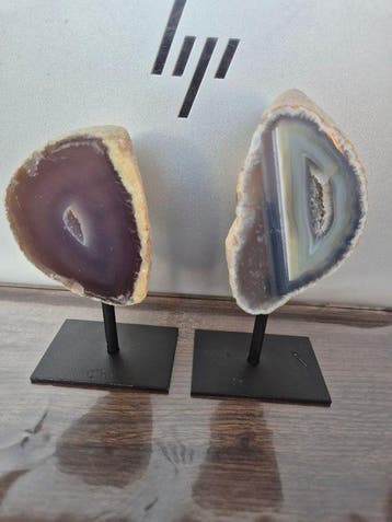 Chalcedoniet Geode - Hoogte: 8 cm - Breedte: 6 cm- 830 g -