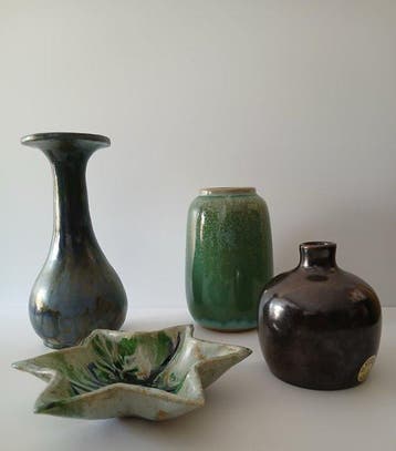 Vaas - Keramiek - Set van vier vintage vazen, Antiek en Kunst