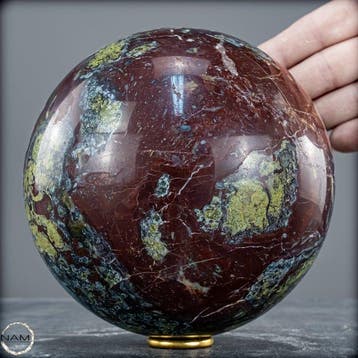 Zeldzame natuurlijke drakenbloedjaspis Sphere- 2669.27 g