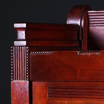 Art deco kast in massief mahonie met subliem snijwerk Hollan, Ophalen of Verzenden