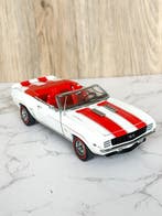 Danbury Mint 1:24 - Modelauto - 1969 Chevrolet Camaro SS, Nieuw