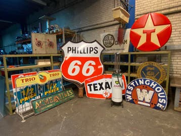 GEVRAAGD INBOEDEL OUDE SMEDERIJ KRUIDENIER GARAGE MUSEUM