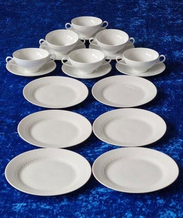 Hutschenreuther - Tafelservies voor 6 (18) - Baronesse Weiß