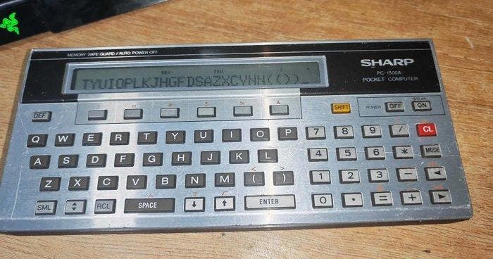 Sharp - Rekenmachine - 1980-1990 - Sharp PC-1500 Pocket PC, Spelcomputers en Games, Spelcomputers | Overige Accessoires