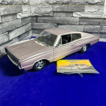 American Muscle 1:18 - Modelauto - 1966 Dodge Charger Hard, Nieuw