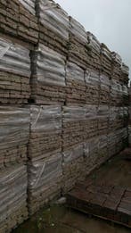 Oude gebakken waalformaten Gevelsteen Oss (op pallets), Ophalen of Verzenden, Gebruikt, Keramiek, Klinkers