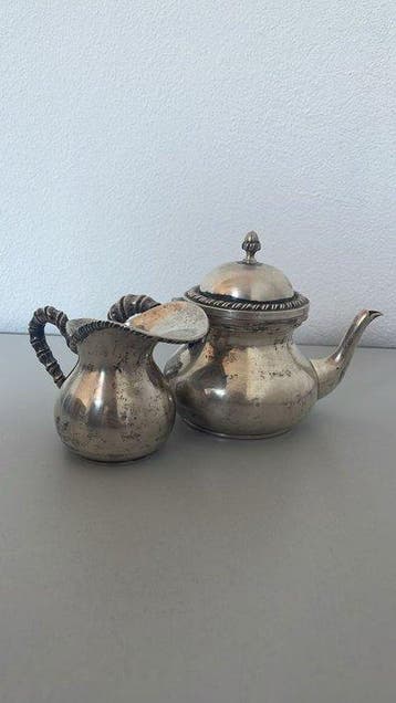 Set theekopjes - .800 zilver - Theepot en melkkan