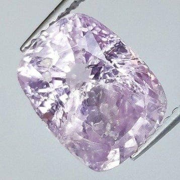 1 pcs Roze Saffier - 4.39 ct - Antwerp Laboratory for, Nieuw