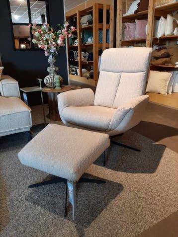 Draaifauteuil + hocker Langley **SHOWROOMMODEL**, Nieuw, Stof