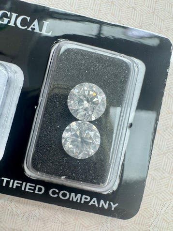2 pcs Diamant (Natuurlijk) - 3.01 ct - Rond - F, G - SI2 -, Nieuw