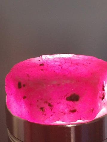 Robijn Ruw - Hoogte: 2.5 cm - Breedte: 2.2 cm- 18.34 g - (1)