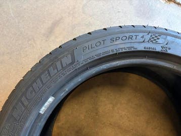 2 stuks Michelin Pilot Sport 4 235/45 R18 - Meerdere sets, Ophalen, 18 inch, Gebruikt, 235 mm