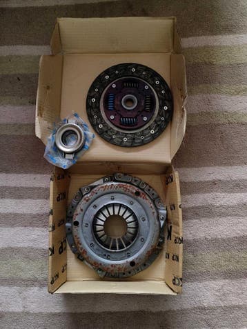 Sunny Primera Almera complete koppelingset 1.6 16V en 2.0D, Ophalen of Verzenden, Nieuw, Nissan