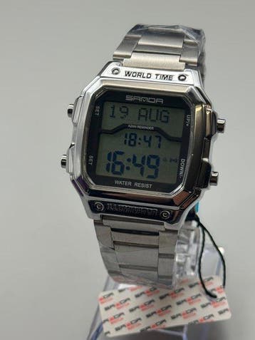 Casio Retro Digital Watch – Vintage 80s Style – World Time –, Nieuw