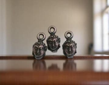2 x Metalen bedel boeddha hoofdje 12 mm – oogje 1,5 mm –, Ophalen of Verzenden, Nieuw, Bedel