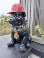Beeld, Trump red cap bulldog with gold dollar chain - 36 cm