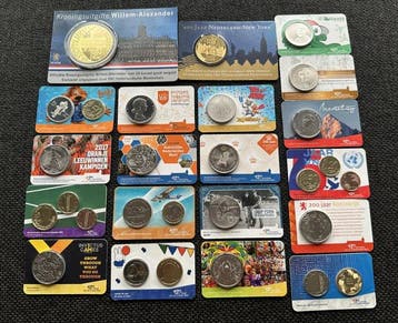 Nederland. Diverse munten/penningen in coincard (20x)