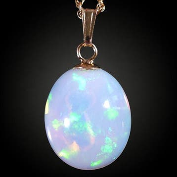 Geen reserve – 4,80 ct pastel Regenboogopal gezet in een