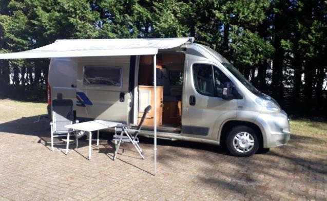 3 pers. Eura Mobil camper huren in Haarlem? Vanaf € 135 p.d., Caravans en Kamperen, Verhuur