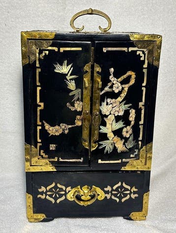Doos - Vintage Chinese juwelendoos, met inlays van brons,