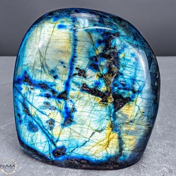 Natuurlijke Galaxy-labradoriet uit Madagaskar – Schitterend