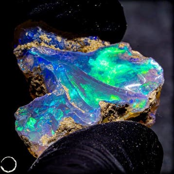 Welo-Opal – uitzonderlijk natuurstuk met een intens