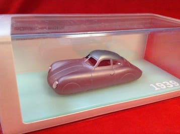 TrueScale Miniatures 1:43 - Model raceauto - Porsche Museum, Nieuw