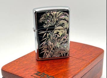 Zippo - Art Tiger Genuine Mother of Pearl Inlay (2007) -, Nieuw