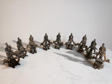 Nepalese muzikanten – bronzen orkest – 9 figuren - Nepal -