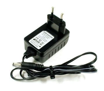 WTR-009CE adapter 5V 2000mA met Europlug, Audio, Tv en Foto, Verzenden, Gebruikt