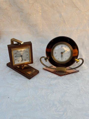 Tafel/bureauklokken (2) - Bayard - metaal, glas, messing,