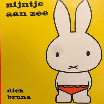 Nijntje aan zee / Nijntje - Dick Bruna 9789022940068, Verzenden, Gelezen, Dick Bruna