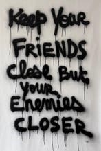 JOHANNE 8 (1974) - XXL « Keep your friends close but your, Antiek en Kunst