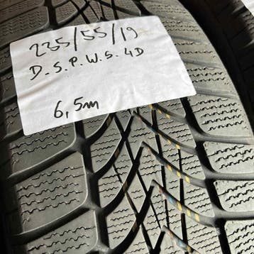 2 x Dunlop SP Winter Sport 4D 235-55-19 Winterbanden 6,5mm, 19 inch, Gebruikt, 235 mm, Band(en)