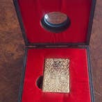 Zippo - Diseño The Holy Bible - Aansteker - Verguld, Messing, Verzamelen, Nieuw