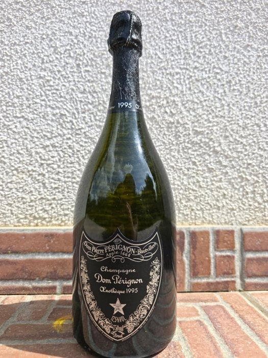 1995 Dom Pérignon, Oenotheque - Champagne Brut - 1 Fles, Verzamelen, Wijnen