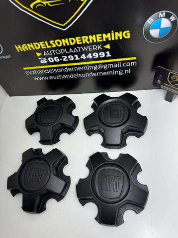 Fiat Ducato bj.2021 set van 4 wieldoppen art.1395792080, Gebruikt