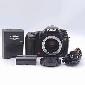 Pentax K20D Digital SLR Camera with Battery and, Nieuw