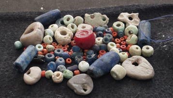 Oudegyptisch naar Romeins Glas meer dan honderd oude kralen, Antiek en Kunst