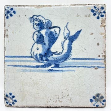 Antiek Tegel - Antieke Delftsblauwe tegel met mythologisch, Antiek en Kunst