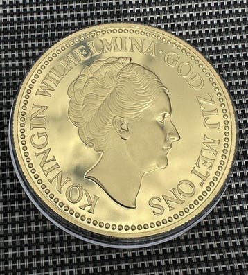Nederland. Gouden tientje 1933 Wilhelmina Crown Size Herslag