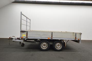 Solide plateauwagen 2000kg Plateauwagen, Ophalen of Verzenden, Gebruikt