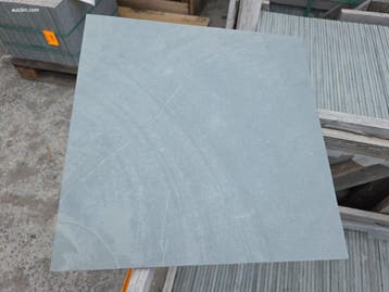 97 stuks Natuurstenen tegels 600 x 600 x h10 mm, Nieuw