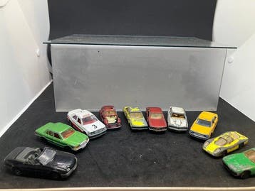 Majorette 1:60 - Modelauto (10) - Lot Majorette comprenant, Nieuw
