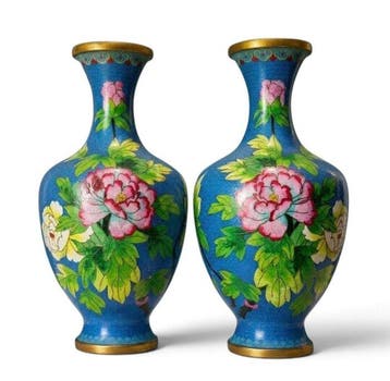 Vaas - Set van twee grote Chinese cloisonné vazen in, Antiek en Kunst
