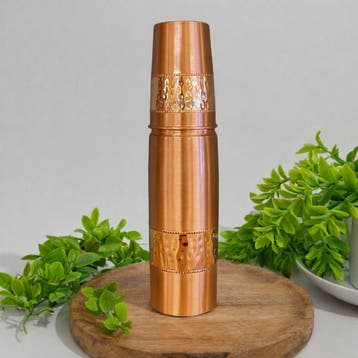 Puur koperen waterfles ± 950 ml +beker ± 300 ml gepolijst en, Ophalen of Verzenden, Nieuw