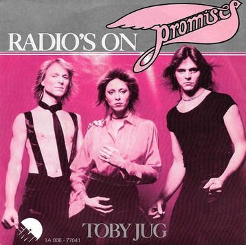 Single vinyl / 7 inch - Promises - Radios On, Verzenden, Zo goed als nieuw, 7 inch, Rock en Metal