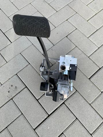 Mercedes W221 S400 Hybrid Rempedaal montageblok 2212900901, Gebruikt, Mercedes-Benz