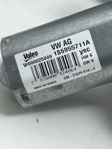 Ruitenwisser motor achter VW UP bj.2014 Artnr.1S6955711A, Gebruikt, Volkswagen